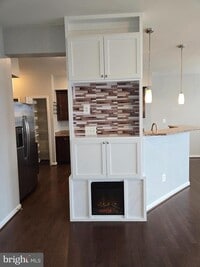 Building Photo - 5837 Bella Marie Wy