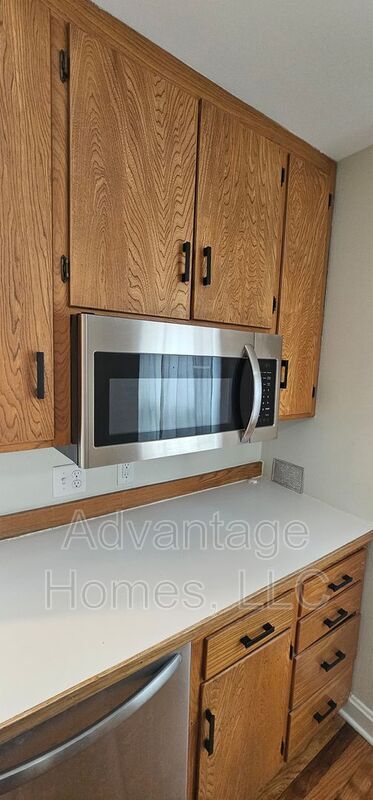 Building Photo - 4523 Wyoming St