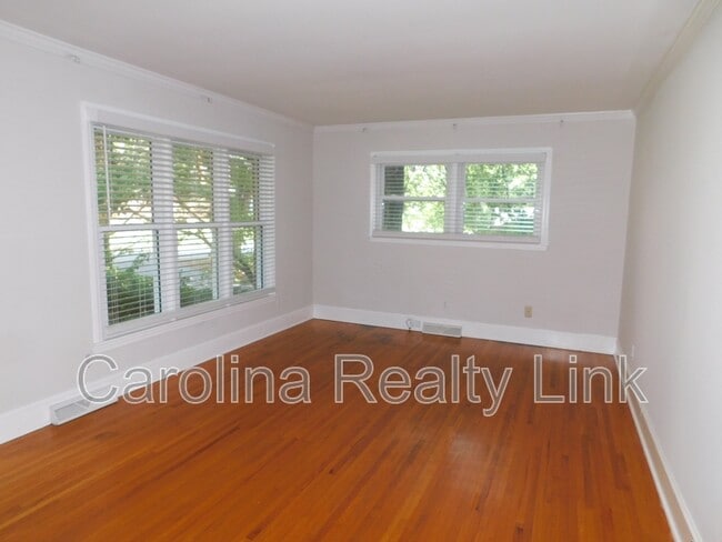 Building Photo - 6300 Candlewood Dr