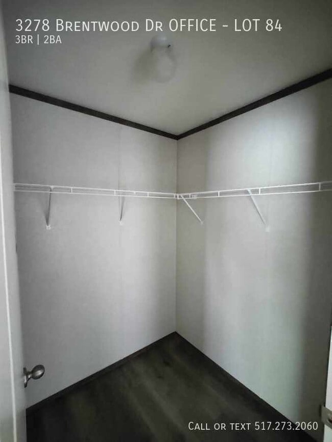 Building Photo - 3278 Brentwood Dr