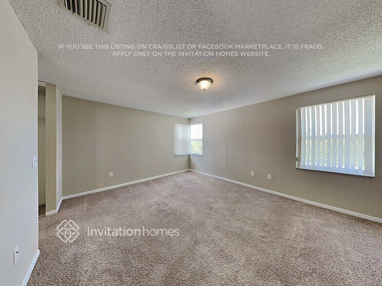 Building Photo - 15106 NW 6th Ct