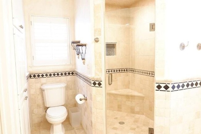 Building Photo - 2203 Griswold Ln