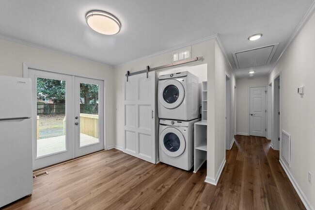 Building Photo - Cozy 3-Bedroom Ranch with Spacious Yard in Smithfield