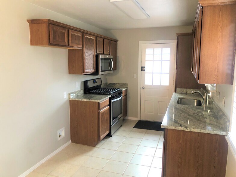 Building Photo - 3012 NW 44th St