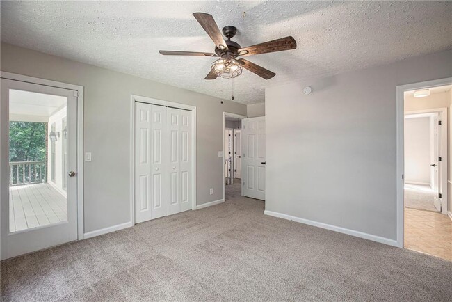 Building Photo - 390 Waverly Hall Cir