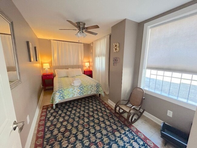 Building Photo - 2 BED | 1 BATH | VICTORIAN DISTRICT