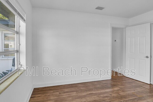 Building Photo - 522 18th St