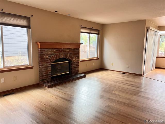 Building Photo - 9937 Spring Hill Ln