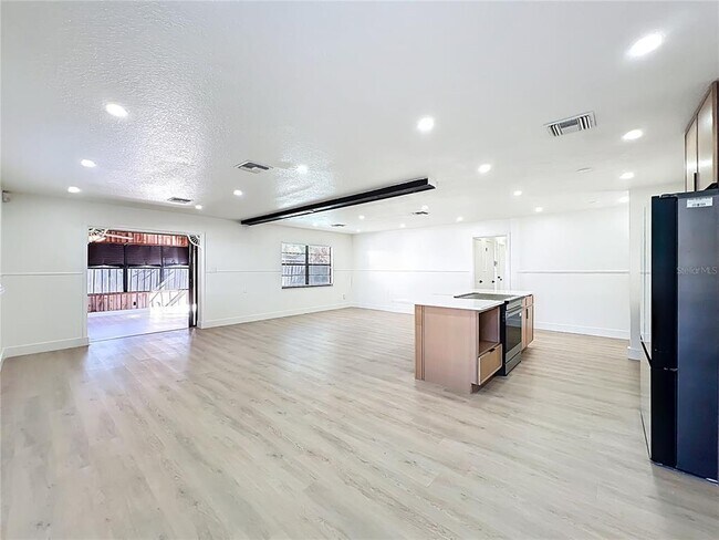 Building Photo - 3463 Arnel Dr