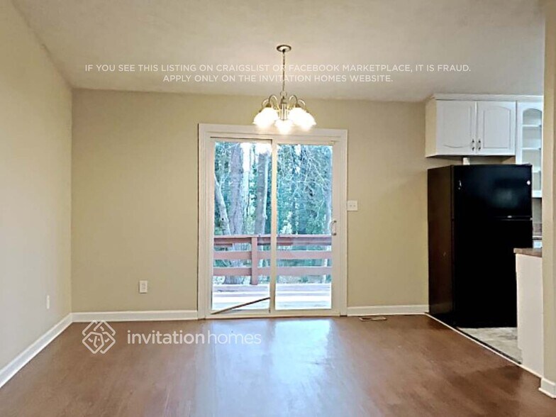 Building Photo - 1400 Glynn Oaks Dr SW