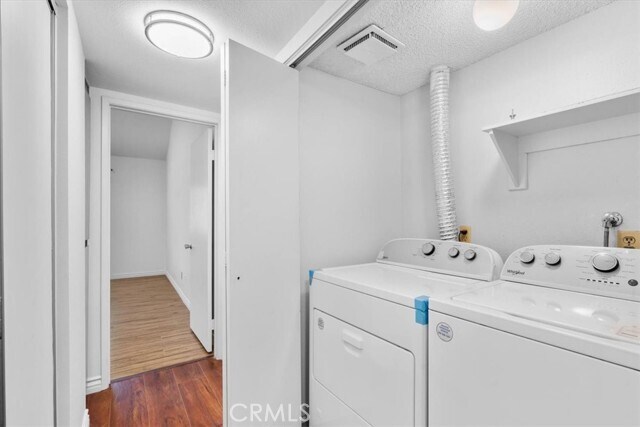 Building Photo - 1120 Cleghorn Dr