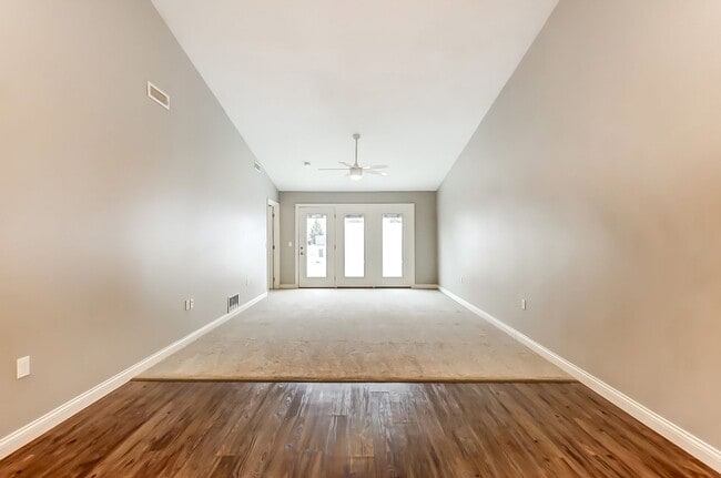 Building Photo - 7128 Triumph Ln