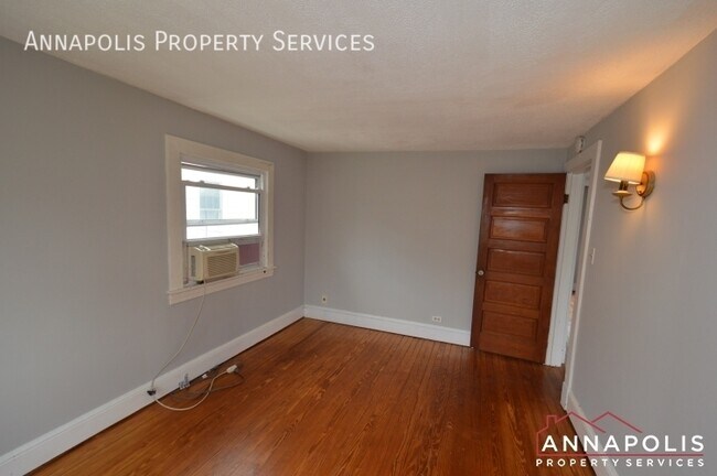 Building Photo - 117 Smith Ave