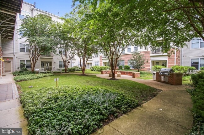 Building Photo - 9486 Virginia Center Blvd
