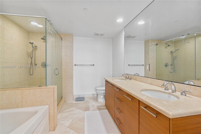 Building Photo - 50 Biscayne Blvd