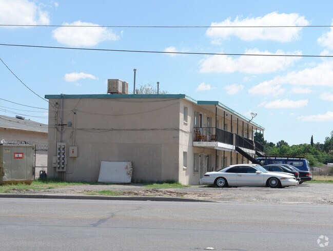Building Photo - 8077 - 8081 Alameda Commercial Investment