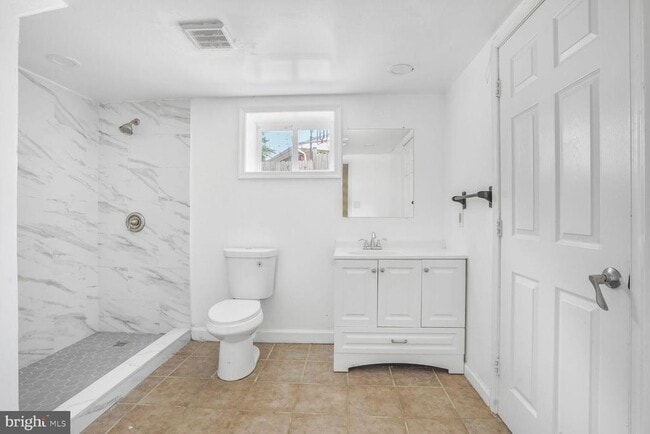 Building Photo - 4112 Orchard Dr