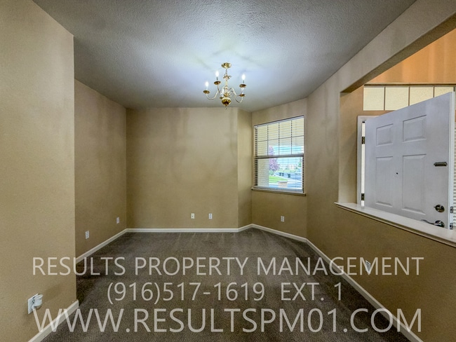 Building Photo - Single Story in West Roseville