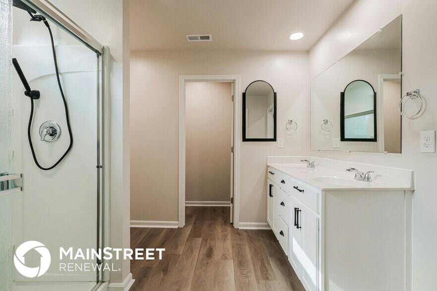 Building Photo - 11930 Wooden Trace Dr