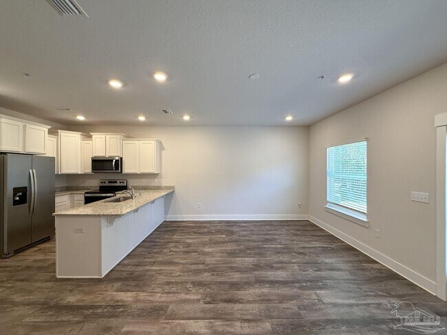 Building Photo - 1559 Iroquois Ct