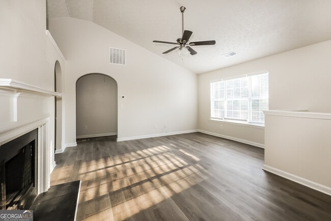 Building Photo - 824 Piccadilly Cir