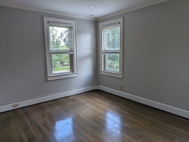 Building Photo - 2732 Blossom St
