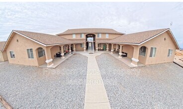 Building Photo - 2321 E Calvada Blvd
