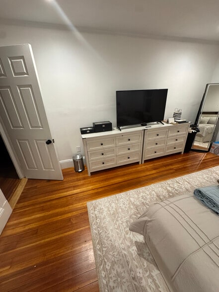 Building Photo - 15 Prospect St