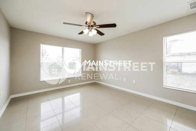 Building Photo - 404 Willowbrook Dr