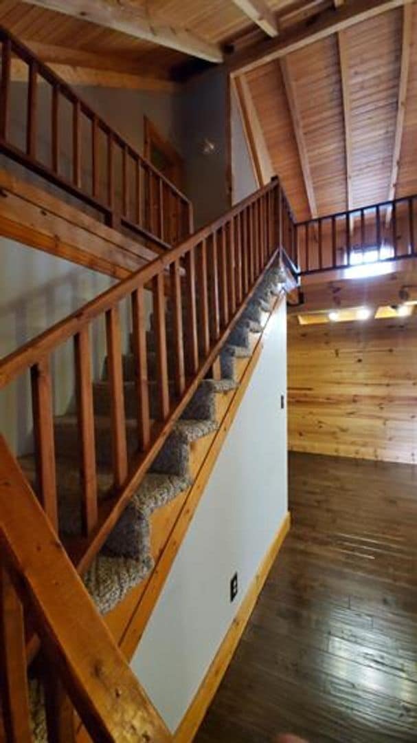 Building Photo - Gorgeous Log Home in Hurricane