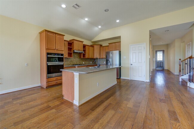 Building Photo - 26311 Parkman Grove Dr