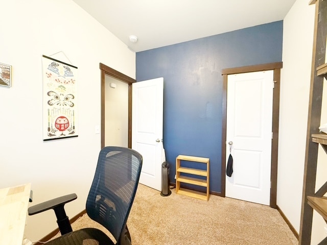 Building Photo - 2063 SE Hopi Way