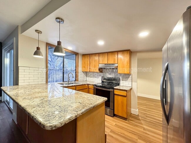 Building Photo - 4639 S Cochees Ave