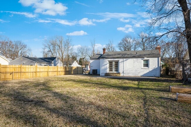 Building Photo - 7709 Ravine Dr