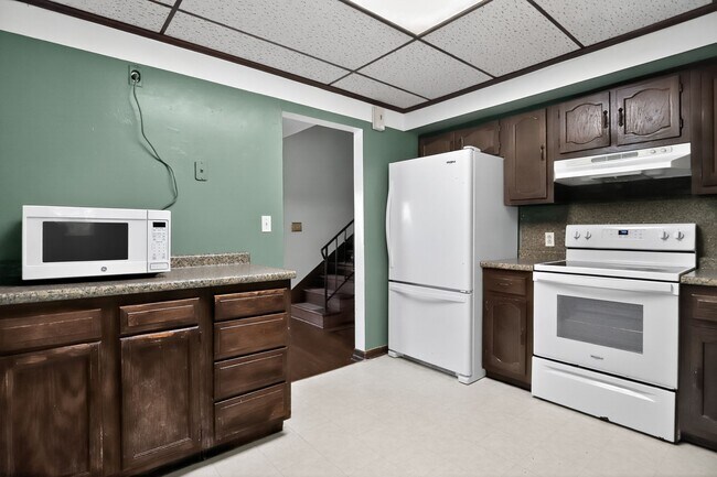 Building Photo - 203 Sumner Ave