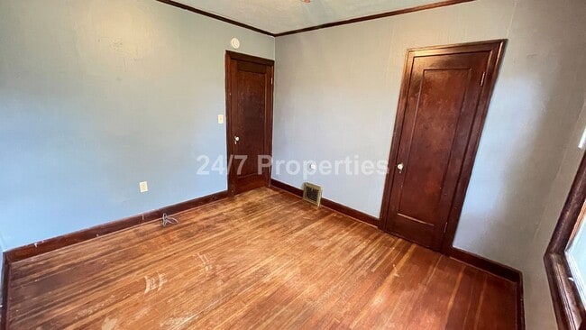 Building Photo - Rustic and Updated 3BD | 1.5 BA  Farmhouse...