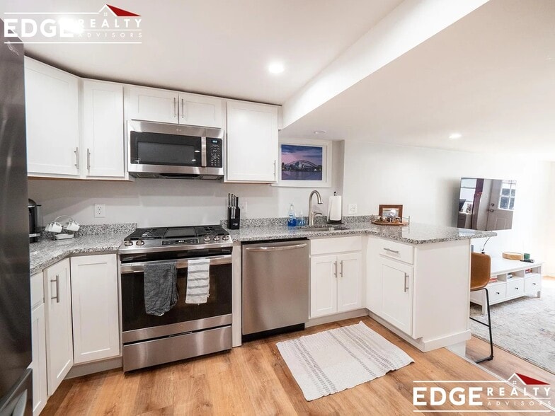 Building Photo - 171B Lexington St