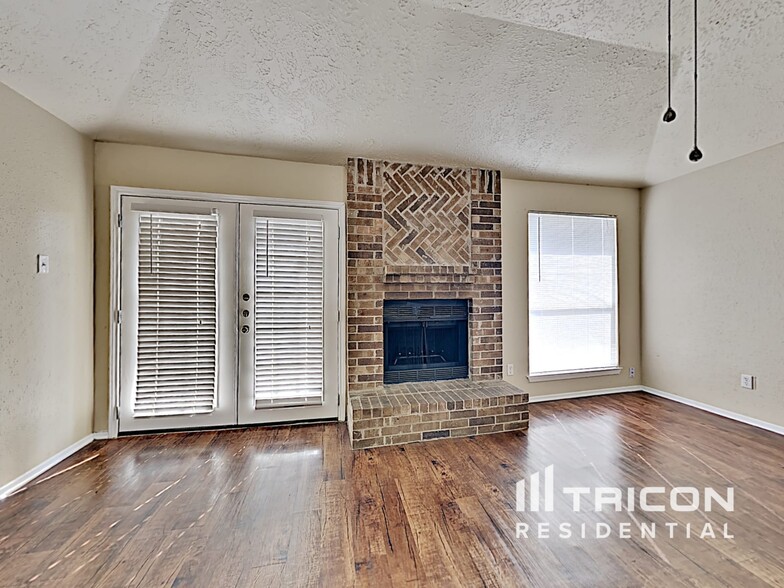 Building Photo - 8223 Summer Quail Dr