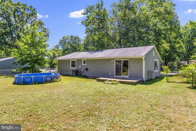 Building Photo - 11007 Meadowlark Ln