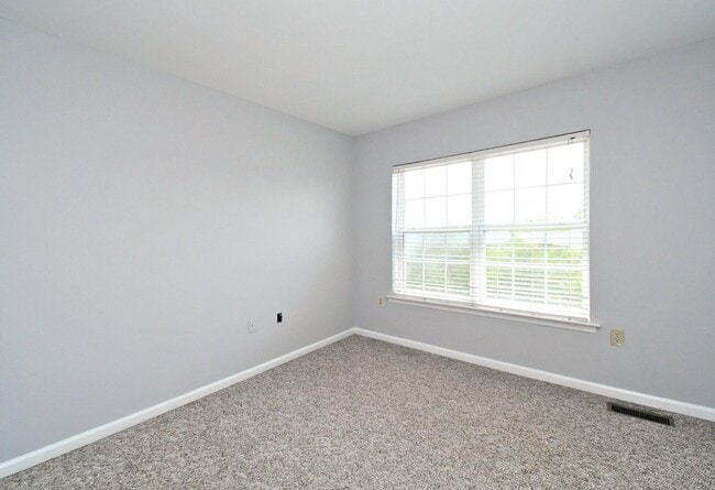 Building Photo - 1028 Balley Dr