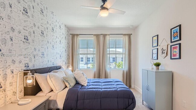 Building Photo - 117 SW 170th Ave