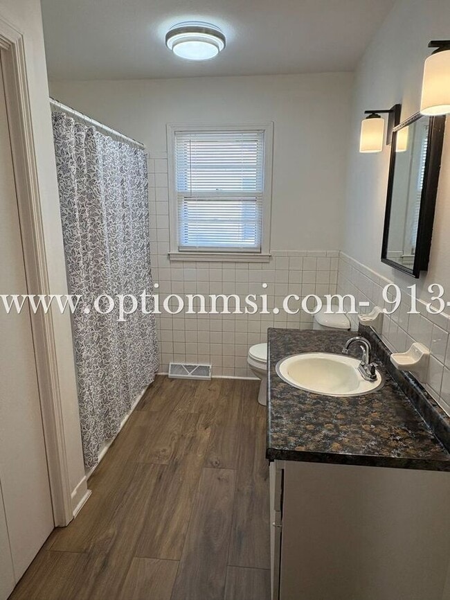 Building Photo - Nook on the Northside!