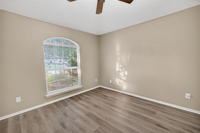 Building Photo - 1105 Hidden Glade Dr