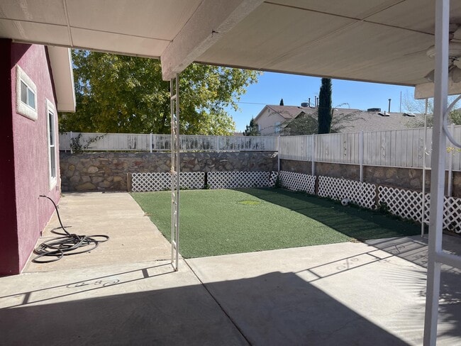 Building Photo - 12344 Tierra Madre Rd