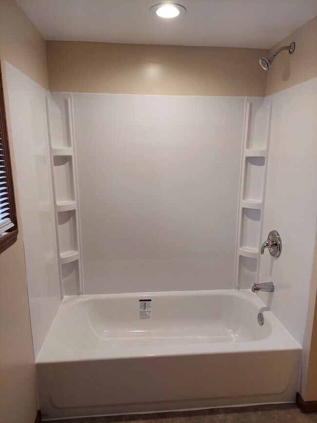 Building Photo - 4556 Apple Orchard Ln