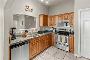 Building Photo - 441 Kate Dr