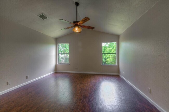 Building Photo - 612 Brookside Pass