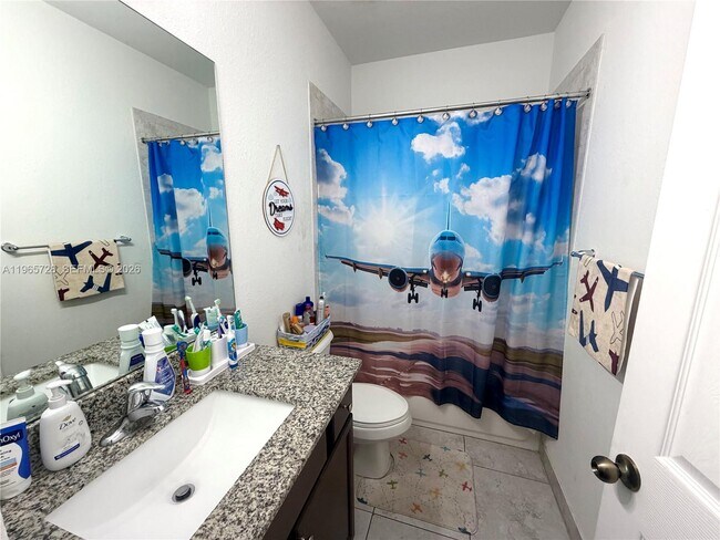 Building Photo - 5420 SW 13th Ct