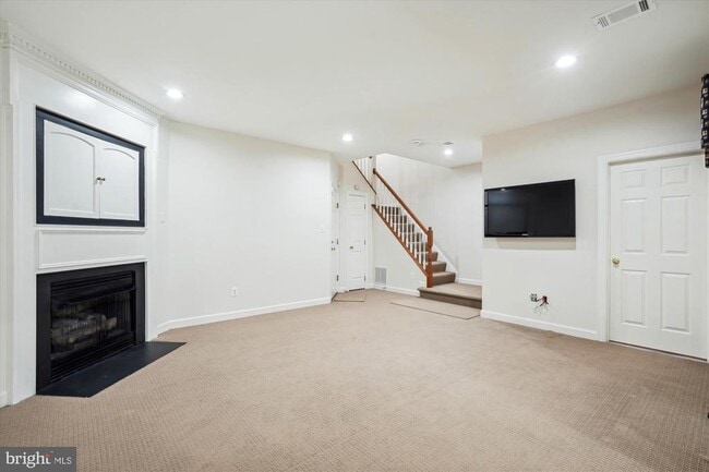 Building Photo - 4524 Fair Valley Dr