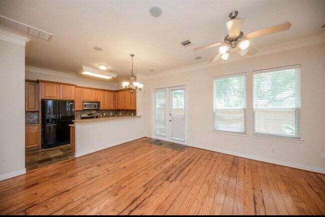 Building Photo - 7103 Windwater Lagoon Dr